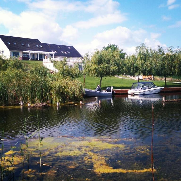 Pike Inn Dunavatul De Sus - Delta Dunarii Dunavăţu de Sus Exterior foto