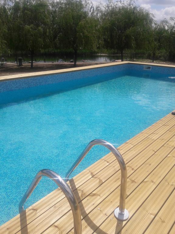Pike Inn Dunavatul De Sus - Delta Dunarii Dunavăţu de Sus Exterior foto